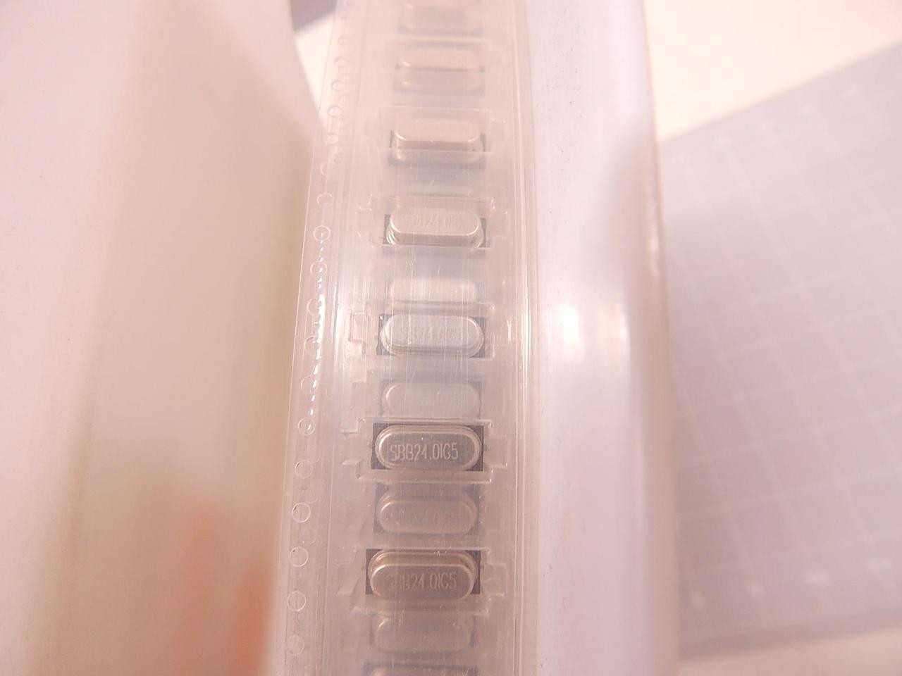 Lot of 1000 SBB24.01C5 076-0070 Crystal Oscillator - ELECTRONIC COMPONENTS