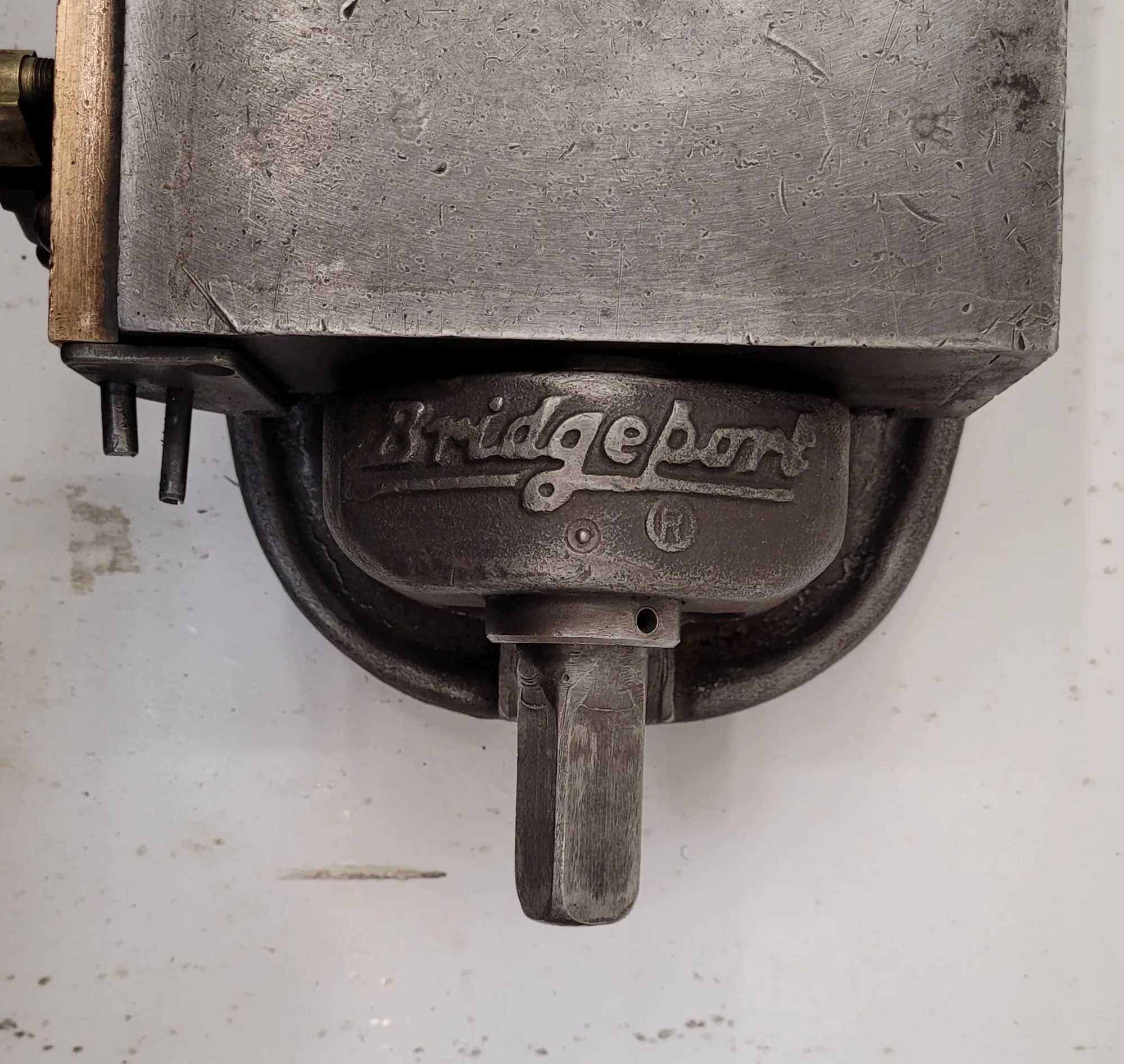 BRIDGEPORT MILLING & MACHINING VISE WITH HANDLE, STAMPED MODEL 2 - MACHINING TOOLING & PARTS