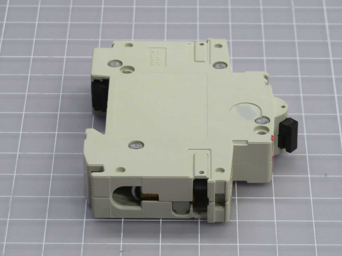 LOT OF 10 ABB S281-UCKЗА GHS2810164R0317 CIRCUIT BREAKER T260561 - CIRCUIT BREAKERS