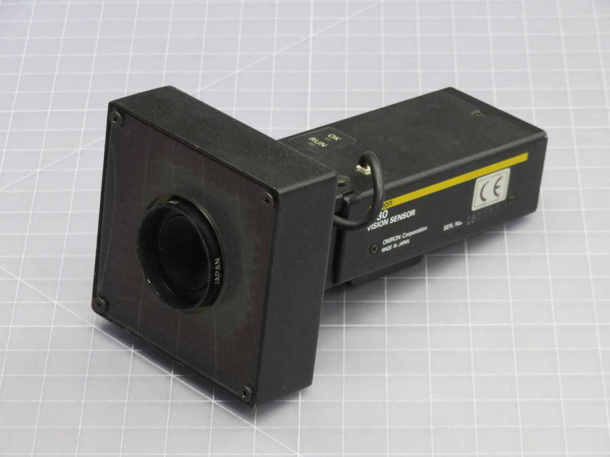 OMRON F-30, SENSORS, CCD SENSOR, 256X256 PX RESOLUTION, 24 VDC POWER, RS-232C INTERFACE - SENSORS