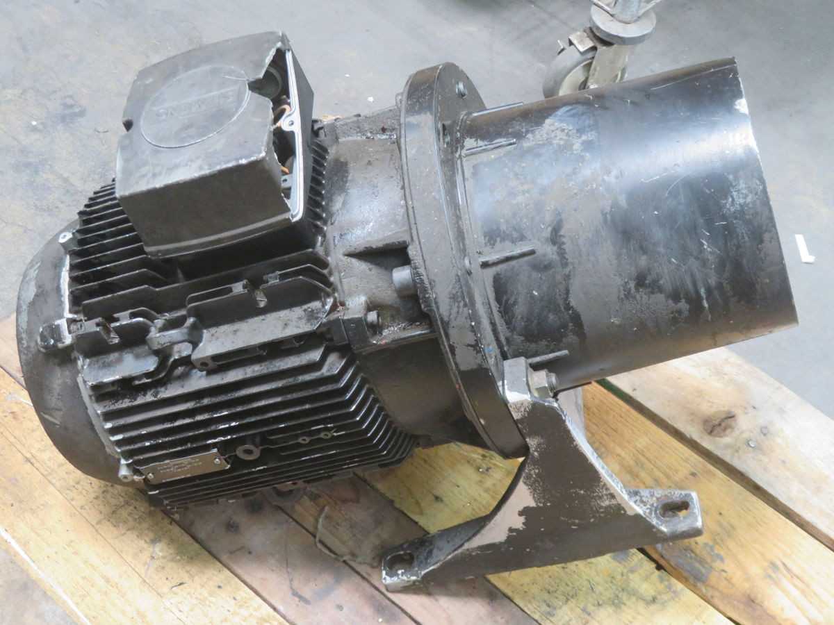 SIEMENS 1LE10231DA234FB4-Z UD 1803/2015595-001-005 MOTOR T263884 - ELECTRIC MOTORS