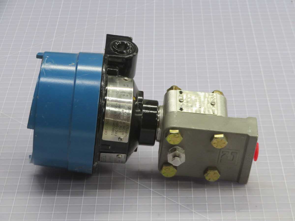 LEEDS & NORTHRUP 055727-72630-107-12-1-01-000 TRANSMITTER T261832 - PRESSURE TRANSMITTER