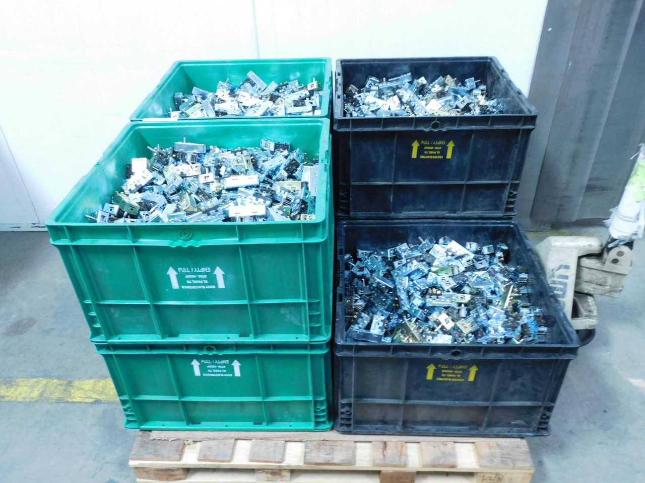 LOT OF 3500 HONEYWELL 199030L SWITCHES - SWITCHES