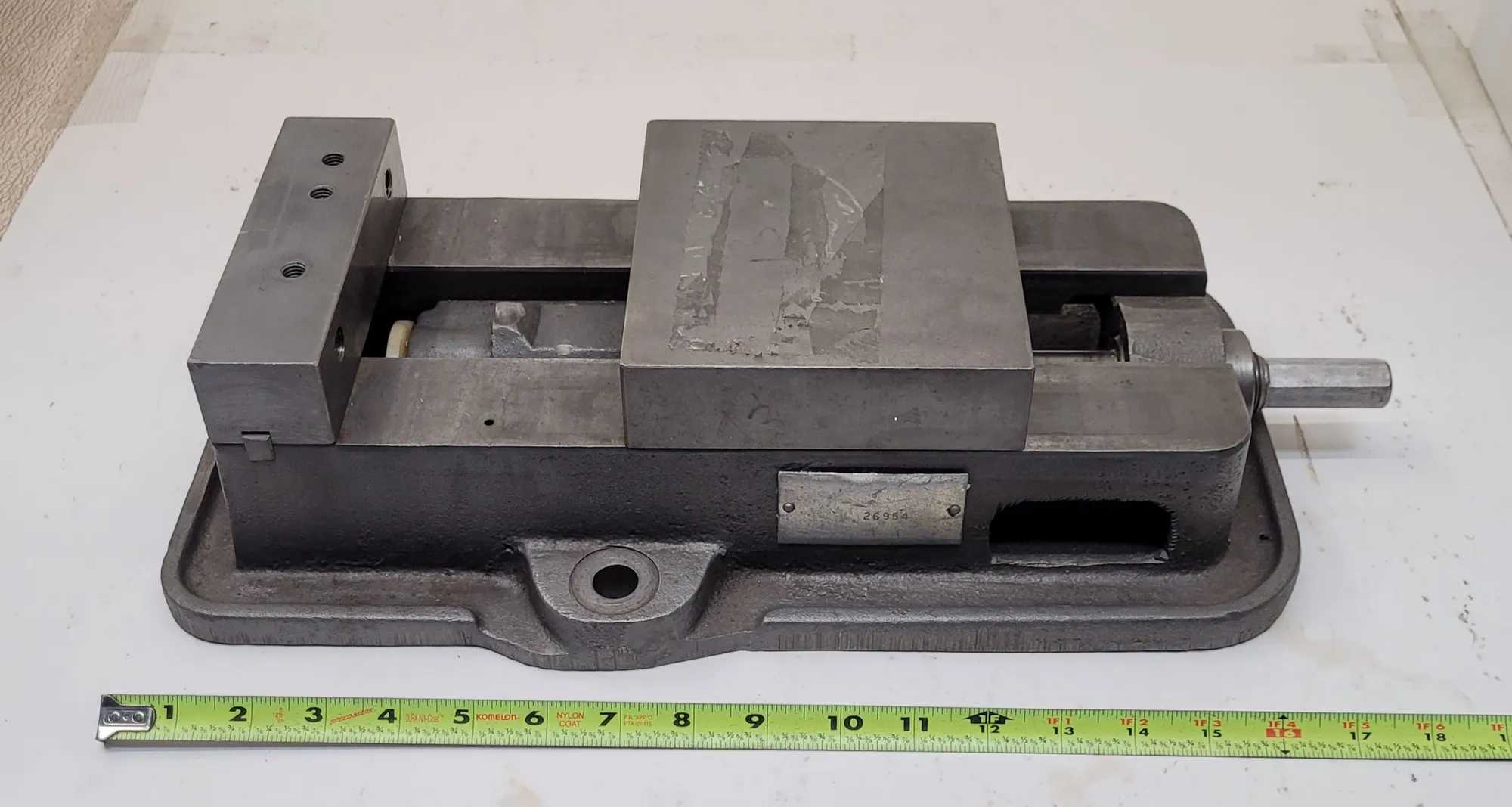 KURT D60 - 6" MACHINIST VISE - MACHINING TOOLING & PARTS