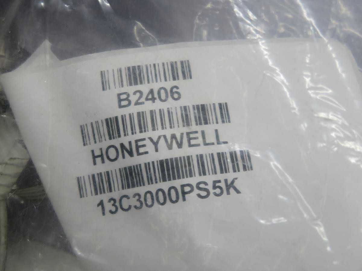 LOT OF 14 HONEYWELL 13C3000PS5K SENSOR 3000PSIS 1/4"NPT .102V - SENSORS