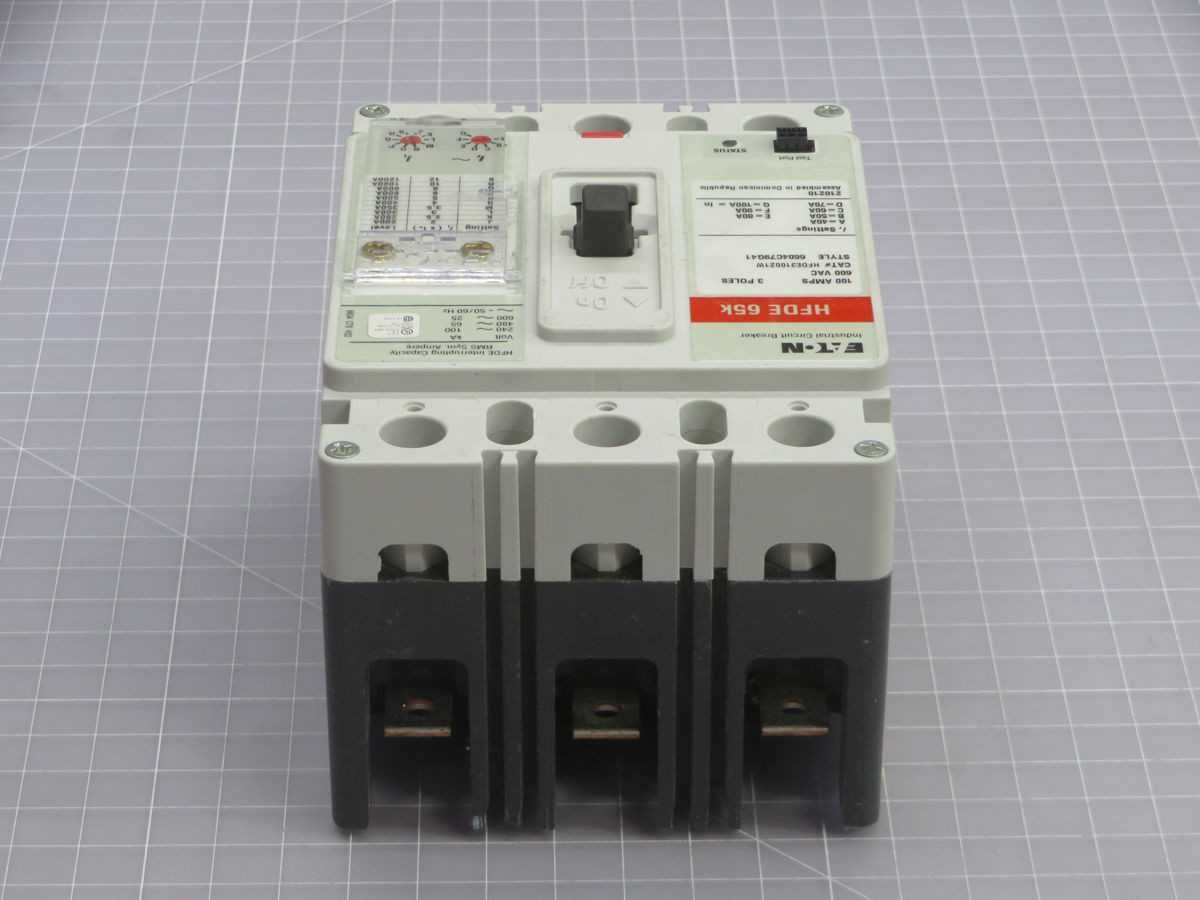 EATON HFDE310021W CIRCUIT BREAKER, 3-POLE, 100A RATED CURRENT, 600 VAC, 100 KAIC INT. CAPACITY - CIRCUIT BREAKERS