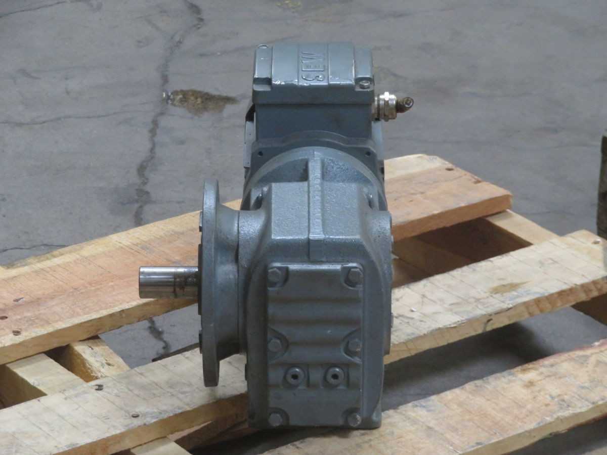 SEW EURODRIVE KF37 DR63S4/TF GEAR MOTOR T263380 - GEAR REDUCERS