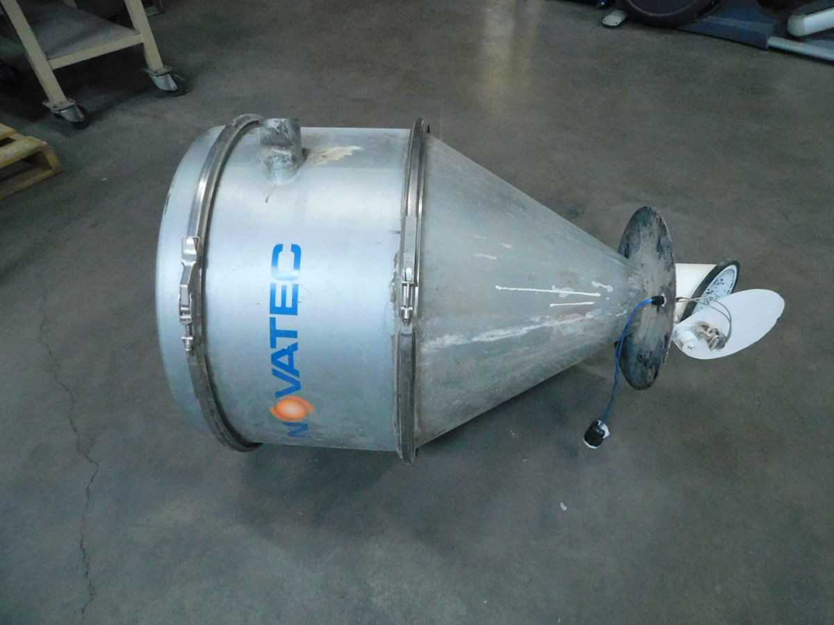 Novatec Plastic Hopper For Efficient Material Handling - STORAGE & HANDLING EQUIPMENT