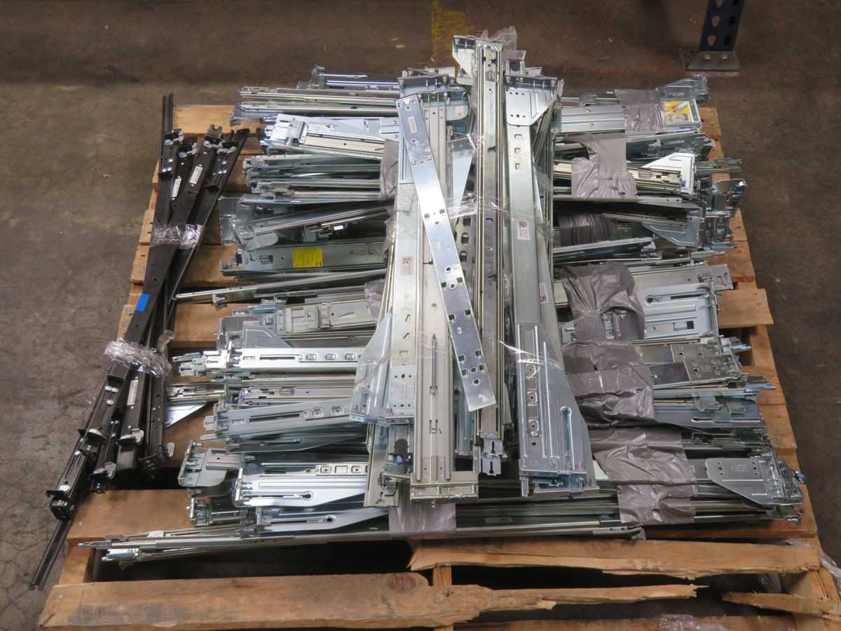 Lot of Dell Rail Kits - DATACENTER & FACILITY UPS