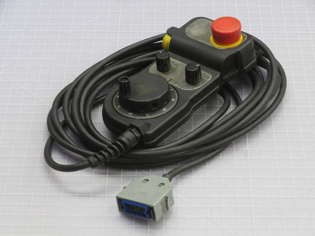 TOSOKU HT MANUAL PULSE GENERATOR T262848 - OPERATOR CONTROLS