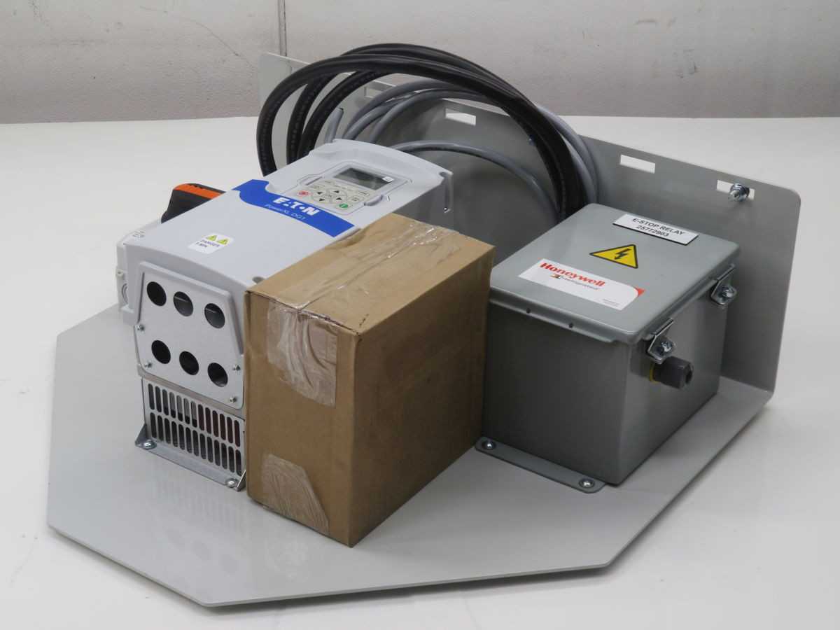 EATON DG1-344D3FB-C21C CONTROL ASSY T266708 - OPERATOR CONTROLS EATON DG1-344D3FB-C21C CONTROL ASSY T266708 - OPERATOR CONTROLS