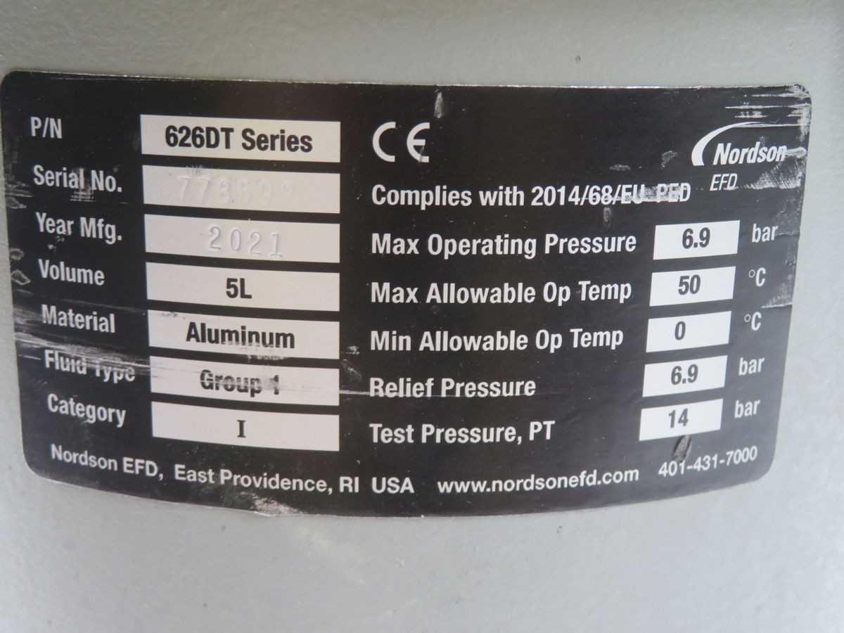 NORDSON 626DT ANALOG GAUGE FLUID RESERVOIR - TANKS