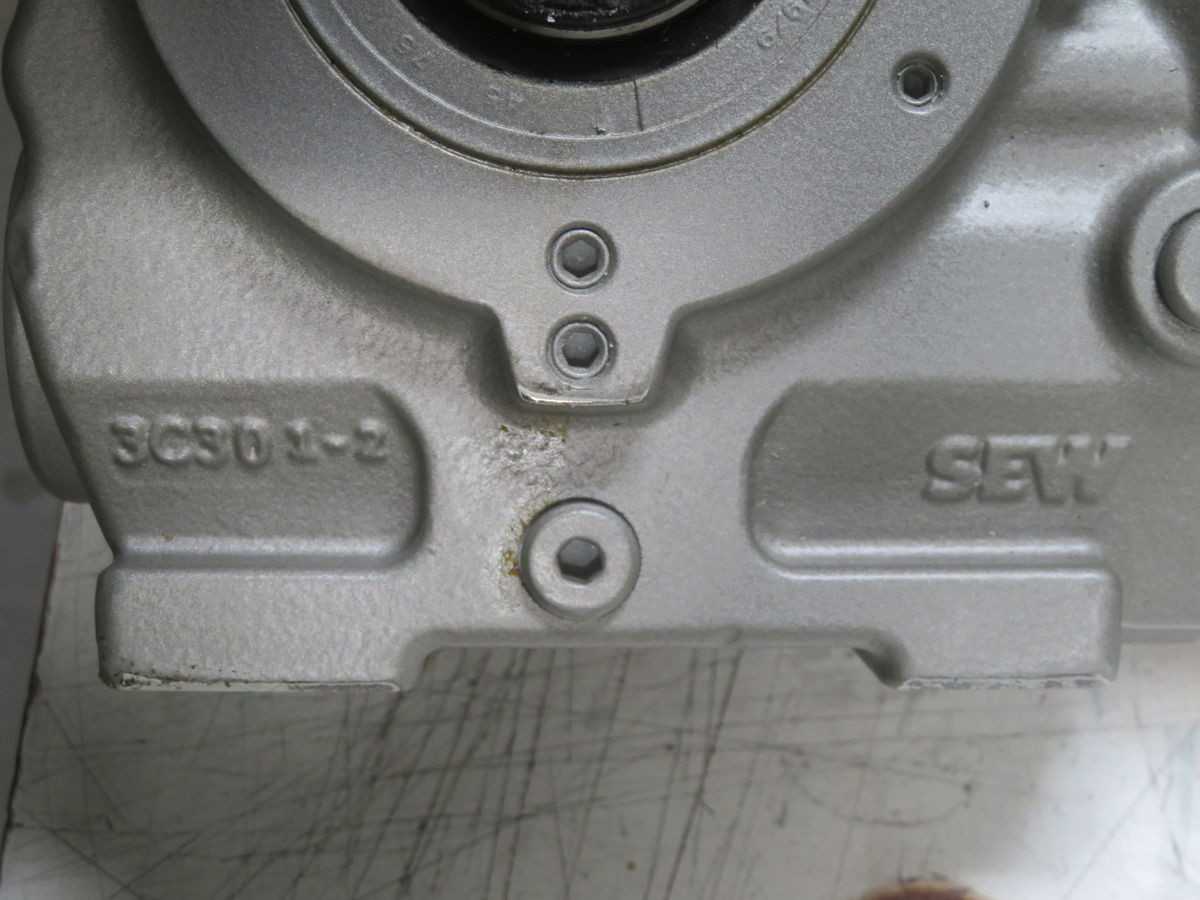 SEW EURODRIVE SA47 DRN71M4/DH 01.8285565201.0001.23 MOTOR W GEAR T266508 - GEAR REDUCERS