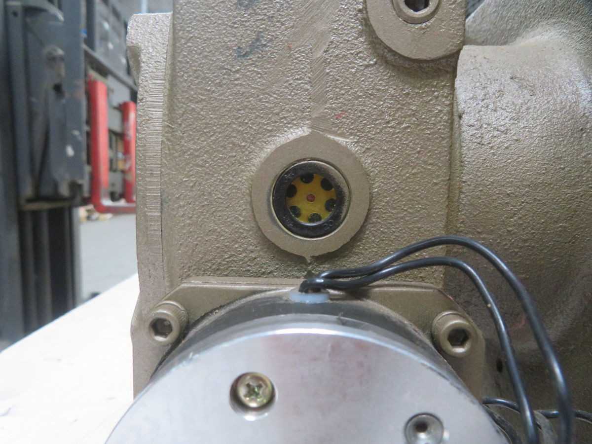 CKD RGIS110-012270S5S1-X004616 ROLLER GEAR CAM UNIT T266592 - GEAR REDUCERS
