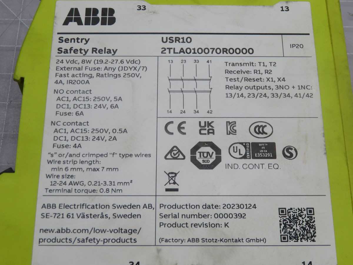 ABB 2TLA010070R0000 USR10 SAFETY RELAY T263643 - CONTACTORS