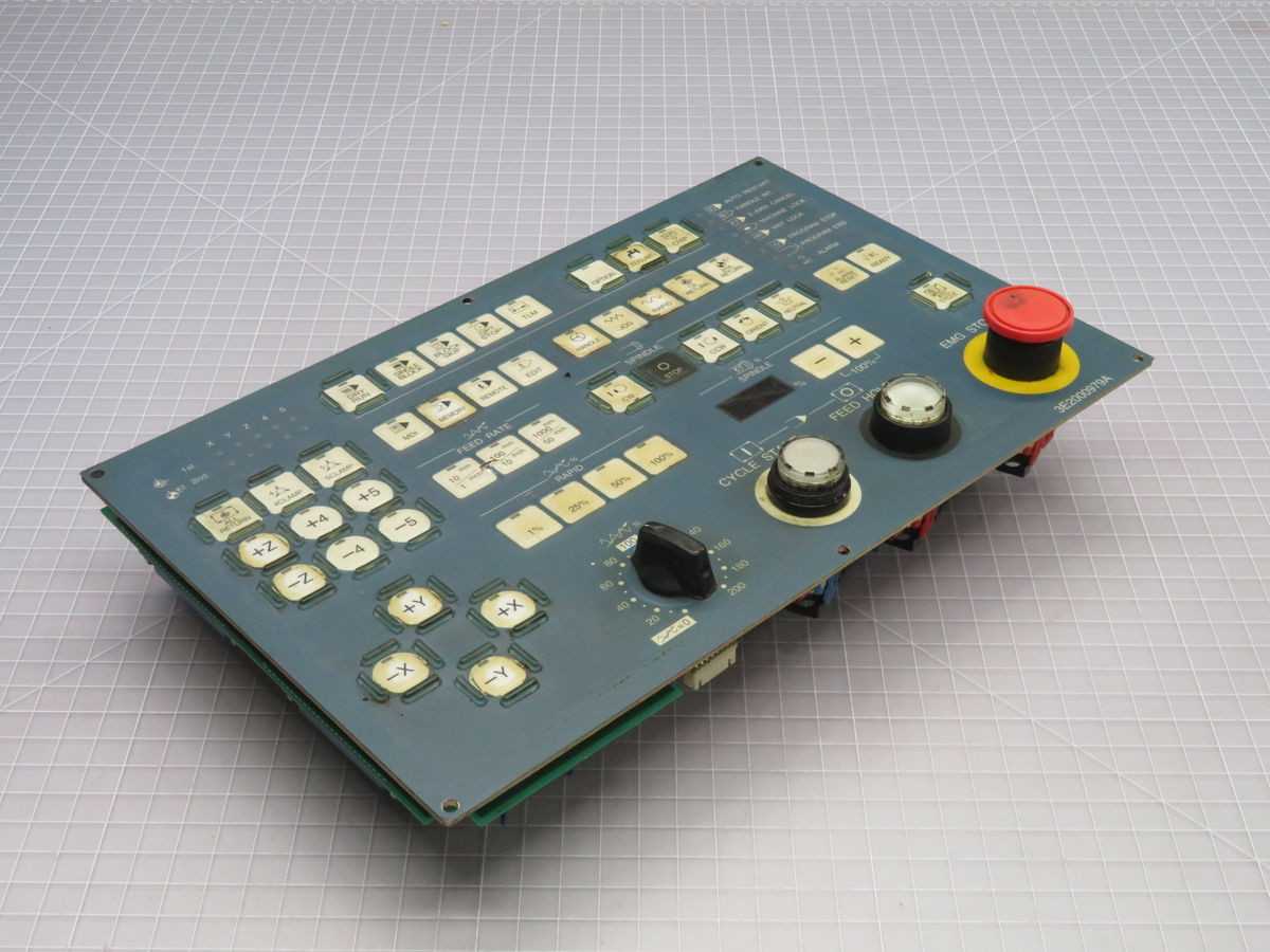 FANUC 3E2000979A OPERATOR PANEL T267591 - OPERATOR INTERFACE PANELS