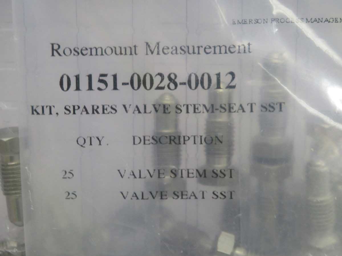 LOT OF 24 ROSEMOUNT 01151-0028-0012 VALVE STEM AND SEAT, 316 STAINLESS STEEL, GAGE/ABSOLUTE T261920 - VALVES