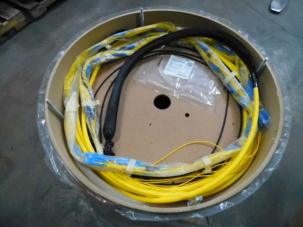 COMMSCOPE CX1A0192R6A02-311M FIBER OPTIC ASSY 192 FIBER SINGLE MODE 311 METER M7400 - FIBER OPTIC CABLE
