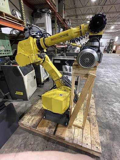 2013 FANUC M-710IC/70 ARTICULATED ROBOT, 70KG PAYLOAD, 2050MM REACH, R-30IA CONTROLLER - ARTICULATED ROBOTS