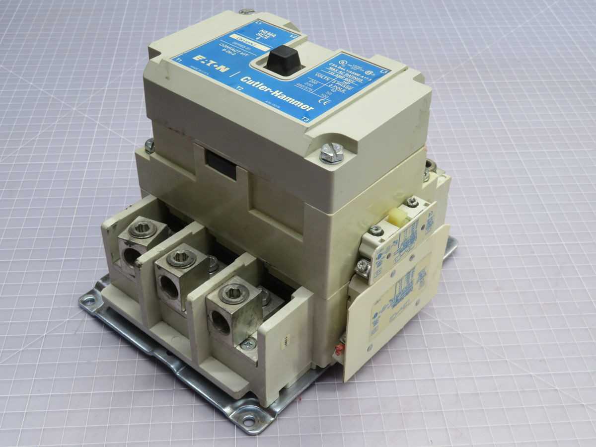 EATON CN15NN3 CONTACTORS, NEMA SIZE 4, 3-POLE, 135 AMP CURRENT, 600 VOLT VOLTAGE - CIRCUIT BREAKERS