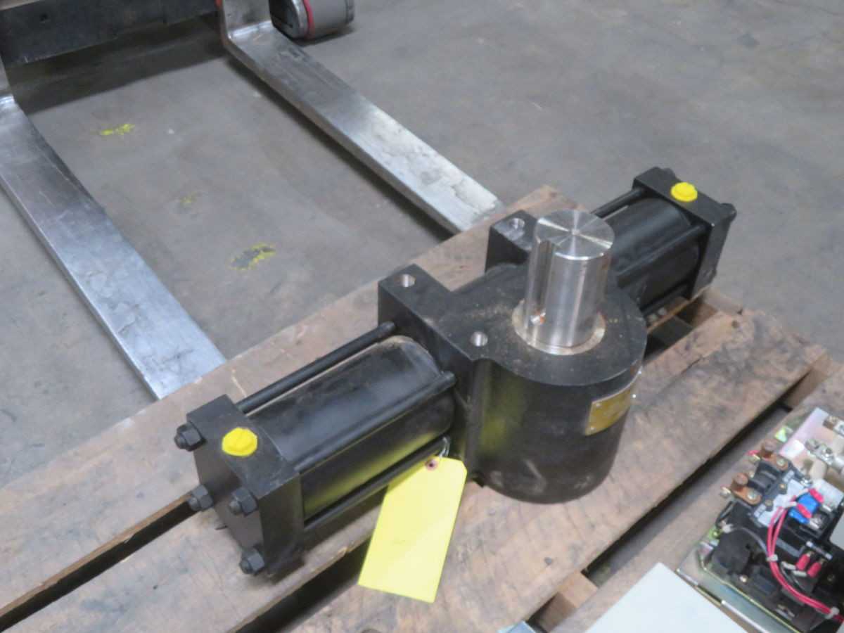 Parker HTR75-1803-AB11-C Hydraulic Rack And Pinion Rotary Actuator T268171 - HYDRAULIC PARTS