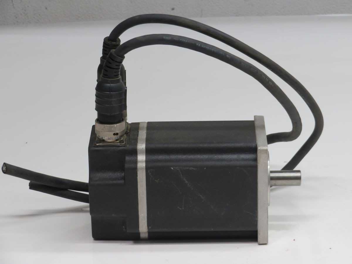 ALLEN BRADLEY N-4214-2-HOOAA, NEMA 42, 14 LB-IN TORQUE, 230 V INPUT, 5000 LINE ENCODER - SERVO DRIVES