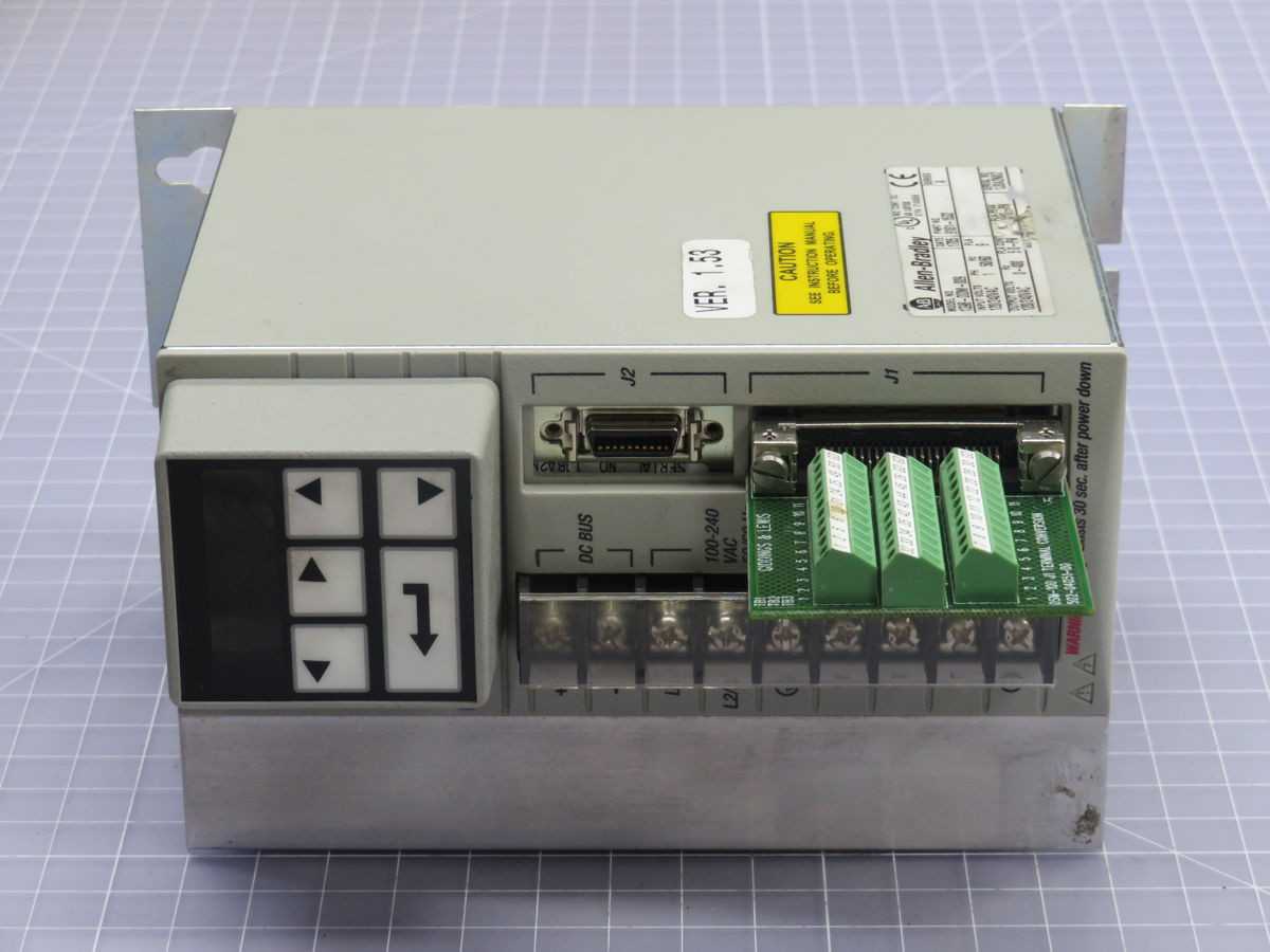 Allen Bradley 1398-DDM-009 Servo Drives, 100-240 VAC, 1 kW Power, 6 A Cont. Current - SERVO DRIVES