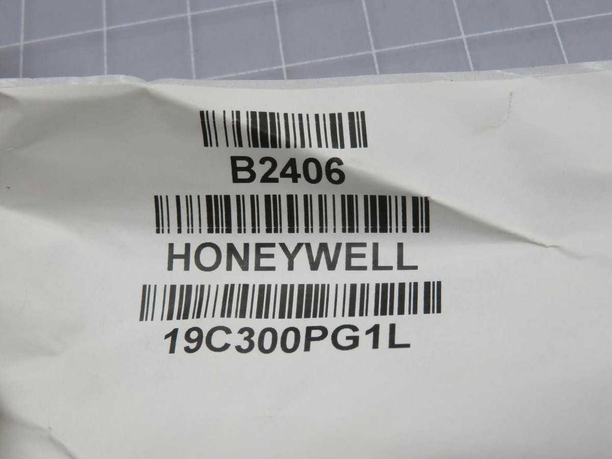 LOT OF 9 HONEYWELL 19C300PG1L SENSOR 300PSIG 0.1V - SENSORS