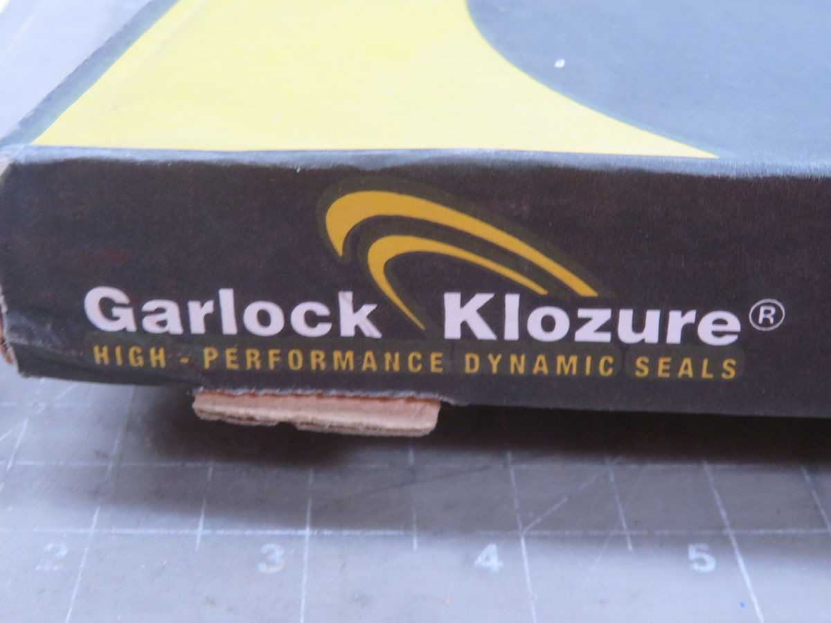 GARLOCK 21238-4131 OIL SEAL T261991 - OIL SEAL