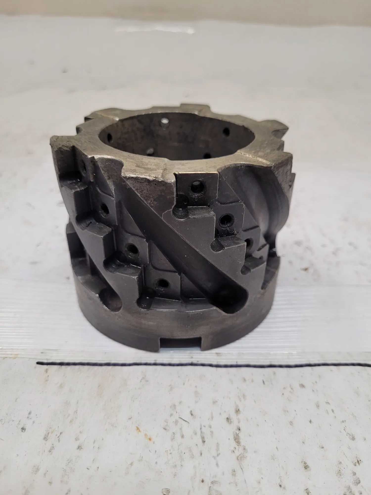 INGERSOLL MAX-I-CUT 4" INDEXING 24 INSERT SHELL MILL 1-1/2" BORE 2" CUT DEPTH - MACHINING TOOLING & PARTS