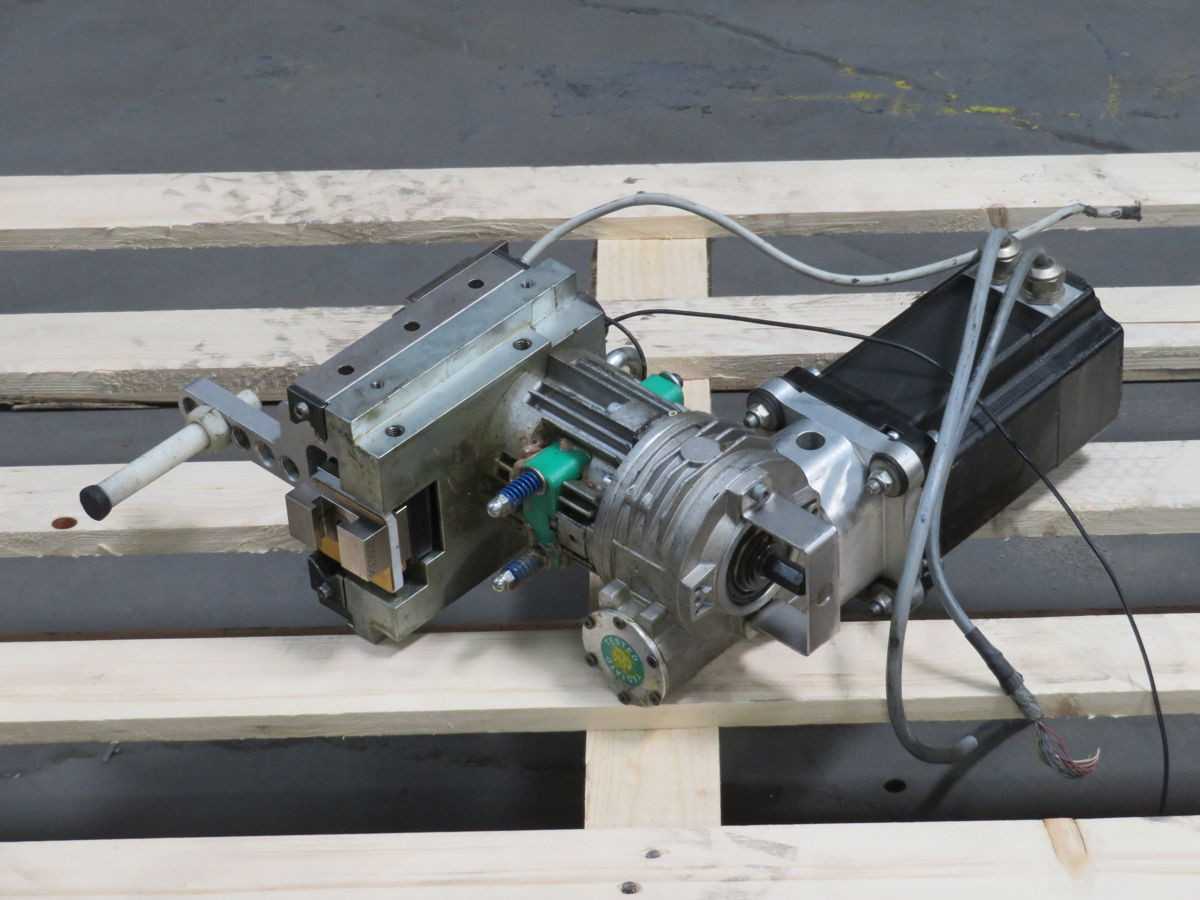 BERGER LAHR SER31117/4L6SD6CO SERVO MOTORS, 6000 RPM SPD, 6.6 NM TORQUE, 1.38 KW POWER - SERVO MOTORS