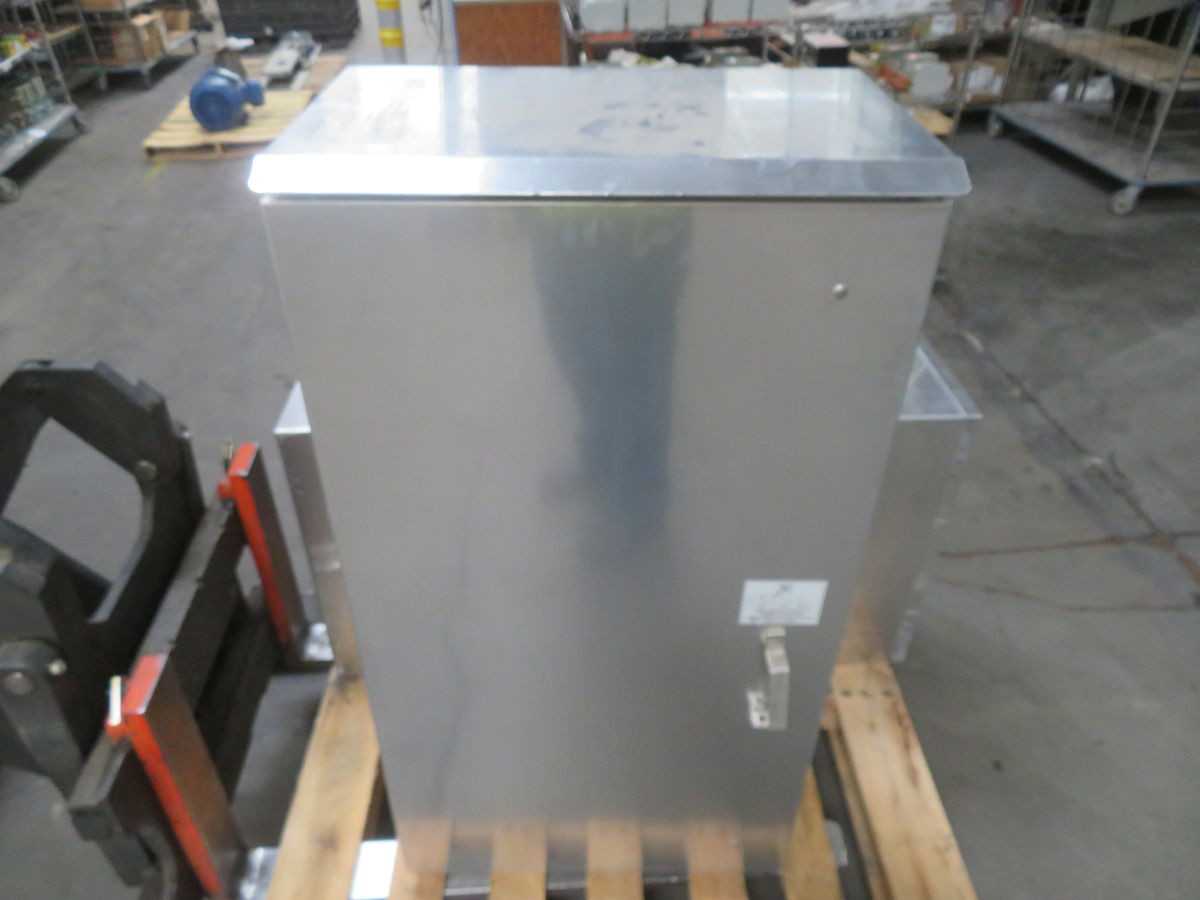 MILBANK KCPLM-434UGBX CURRENT TRANSFORMER CABINET 400 A 600 V T268169 - ELECTRICAL ENCLOSURES