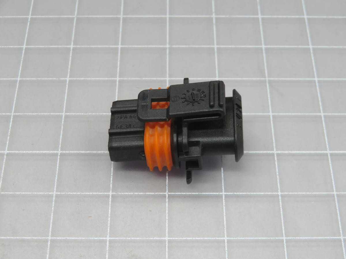 Lot of 975 Bosch 1928403110 3 Way Female Compact Connector 1 - ELECTRICAL COMPONENTS