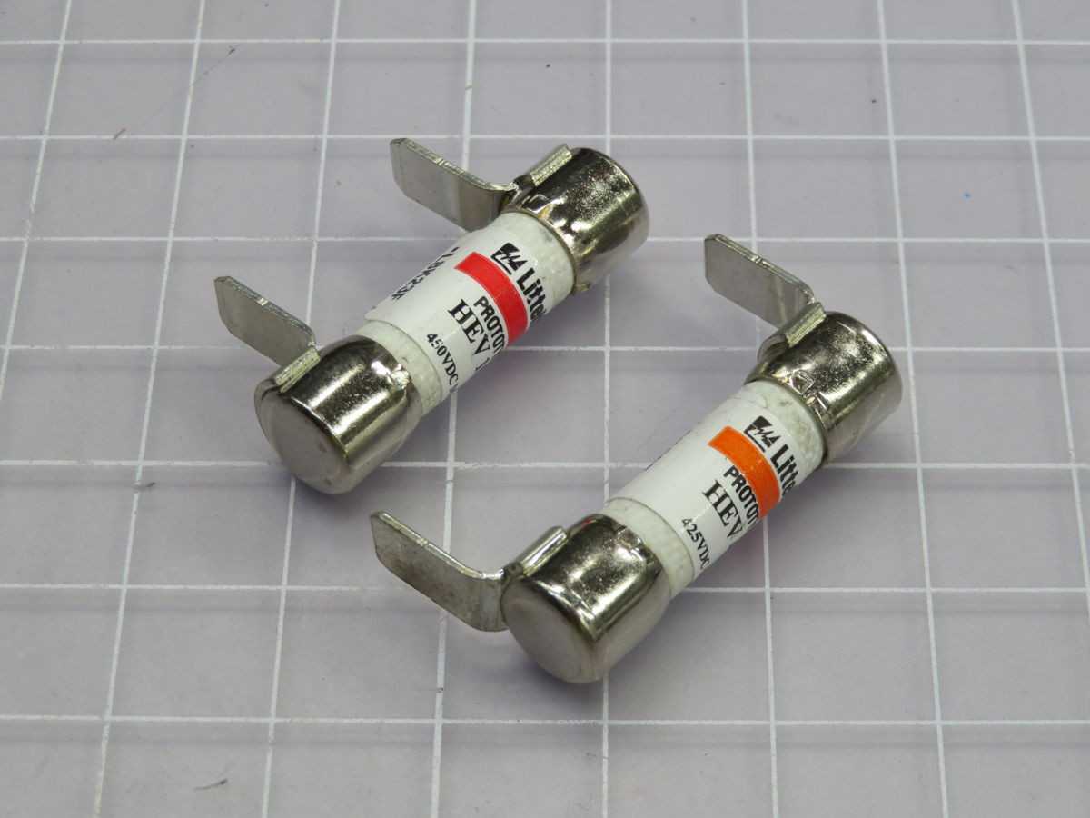 LOT OF 190 LITTELFUSE L8K23F FUSES 40 A AND 10 A T262213 - FUSES