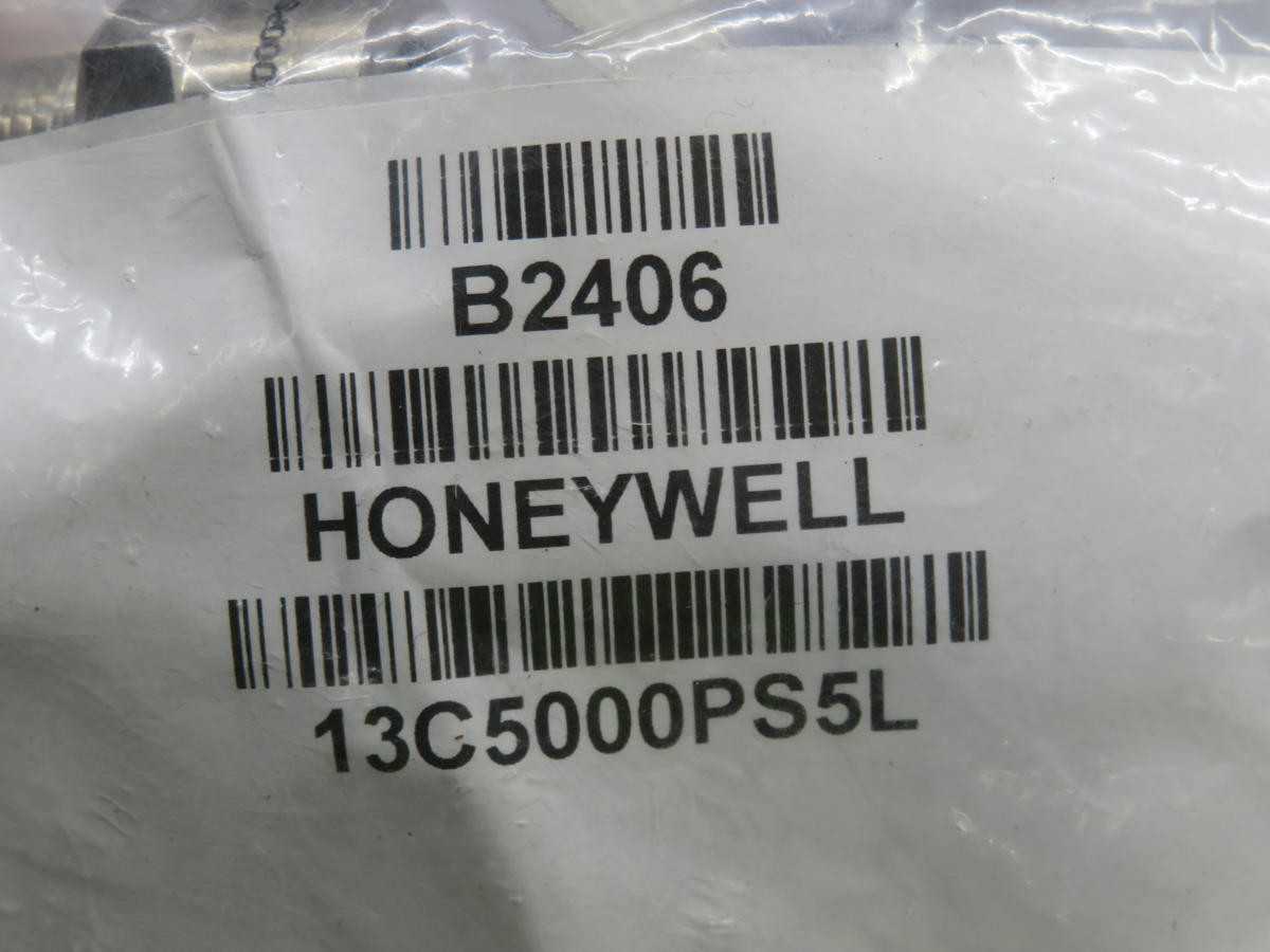 LOT OF 16 HONEYWELL 13C5000PS5L SENSOR 5000PSIS 1/4"NPT .152V - SENSORS