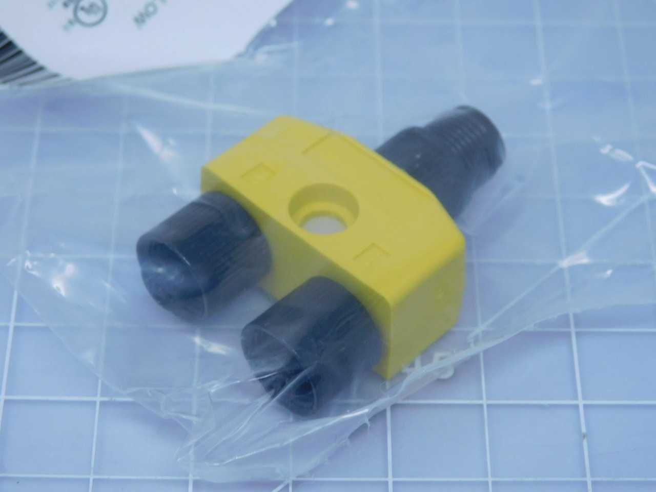 Lot of 200 Balluff C04EEC04U 1200680222 Mic 4P Molded Splitter Yellow - CORDSET CABLES