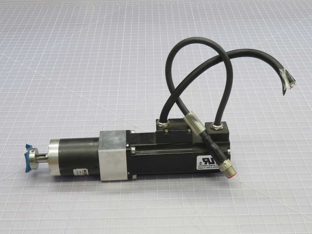 BECKHOFF AM3112-0400-0001 AM3100 SERIES SERVO MOTOR T268828 - SERVO