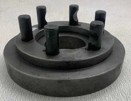 D1-8 FACE PLATE MOUNT, 11IN DIAMETER, 6 X 1IN PINS, 4IN MIDDLE HOLE DIAMETER - MACHINING ACCESSORIES & TOOLING