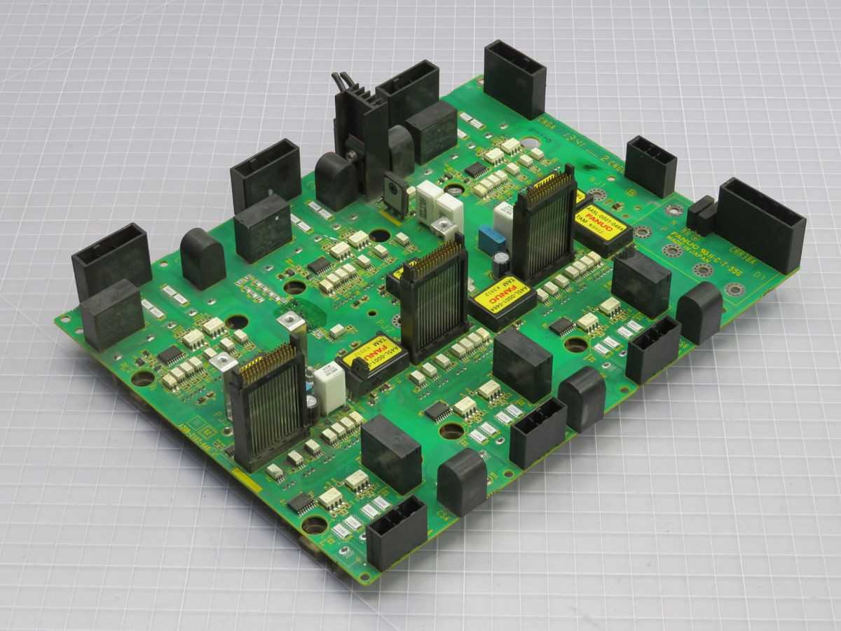 FANUC A20B-2102-0403/02A INDUSTRIAL CONTROL BOARD, PC DRIVE BOARD, POWER DISTRIBUTION, ROBOTIC APPLICATION - PCB CIRCUIT BOARDS