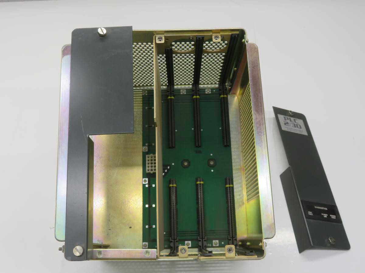 Allen Bradley 1772-LP3, Controls PLCs, 120/240V Power, 8K Memory, 1024D I/O, 512A I/O - AUTOMATION & CONTROLS