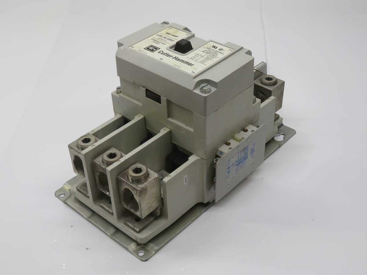 Cutler Hammer C25LNE3360 Contactors, 3-Pole, 360A Current, 110/120V Coil, 50/60 Hz - DC CONTACTOR