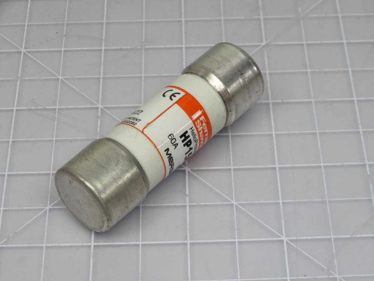 Lot of 25 Mersen HP15P60 Helio Protection Fuse - FUSES