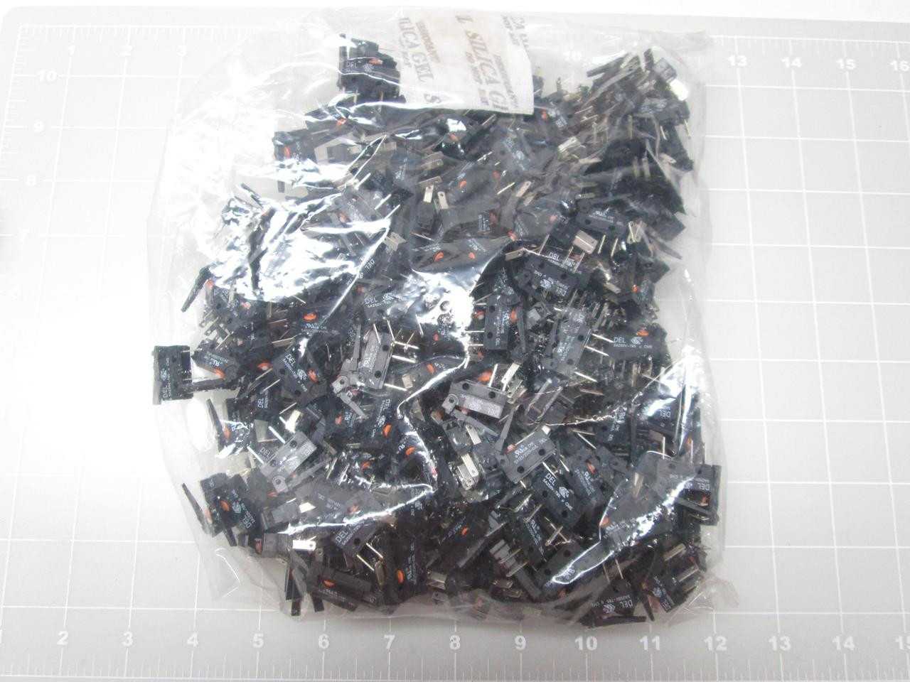 LOT OF 1050 HOOVER 756453001 MICRO SWITCH - SWITCHES