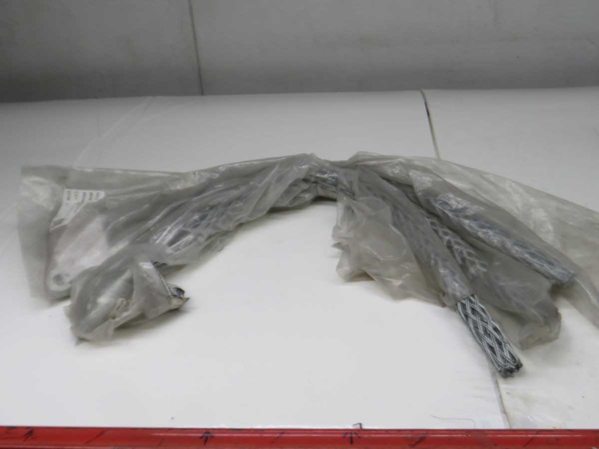 LOT OF 3 COOPER PH25028 PULLING GRIP T263604 - ELECTRICAL COMPONENTS
