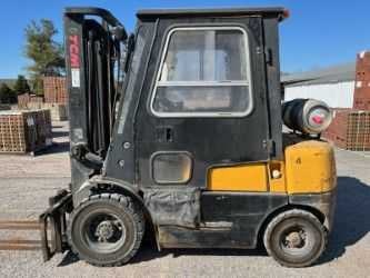 2002 TCM 2K Forklift, 2000 lb Capacity, 118 in Mast, LPG, Pneumatic Tires - SIT-DOWN FORKLIFTS 2002 TCM 2K Forklift, 2000 lb Capacity, 118 in Mast, LPG, Pneumatic Tires - SIT-DOWN FORKLIFTS