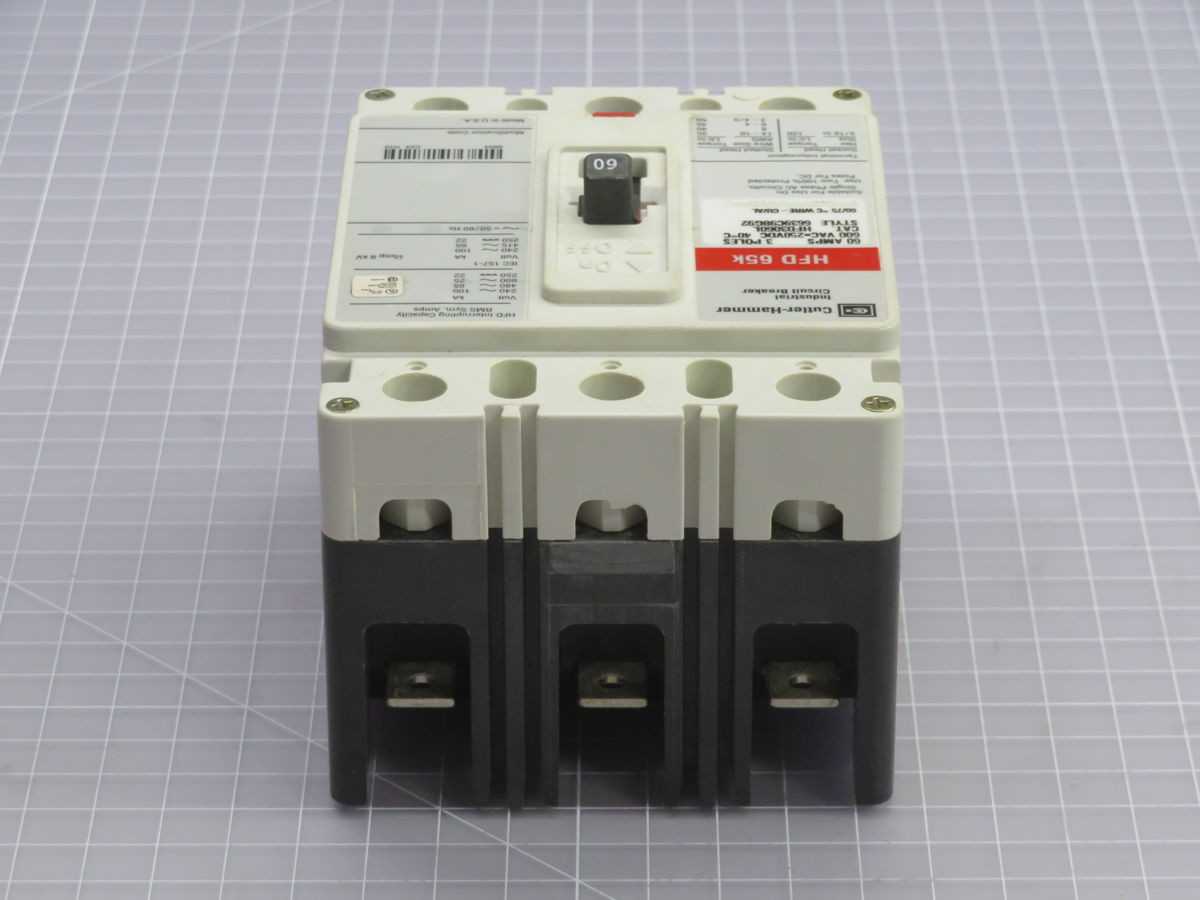 CUTLER HAMMER HFD3060 MOLDED CASE CIRCUIT BREAKER T261218 - CIRCUIT BREAKERS