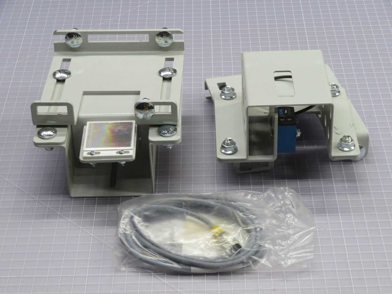 SICK RAY10-AB4CBLA00 PHOTOELECTRIC SWITCH T261652 - SENSORS