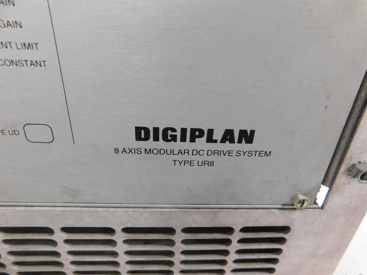 DIGIPLAN / UNIVERSAL 44876204 8 DC DRIVES, 8 AXIS - DC DRIVES