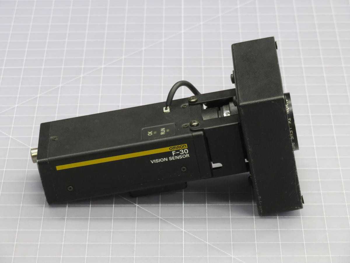 OMRON F-30, SENSORS, CCD SENSOR, 256X256 PX RESOLUTION, 24 VDC POWER, RS-232C INTERFACE - SENSORS