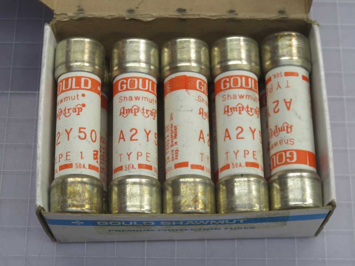 LOT OF 10 FERRAZ SHAWMUT A2Y50-1 FUSE T258874 - FUSES